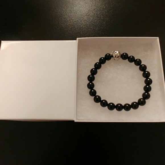 Onyx Stone Bracelet - Picture 6 of 8
